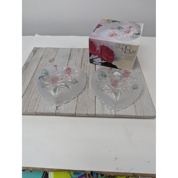 STUDIO NOVA Heart Shaped Trinket Box Dish Bowl 3D Emboss Glass Frosted Pink Rose - Picture 6 of 7